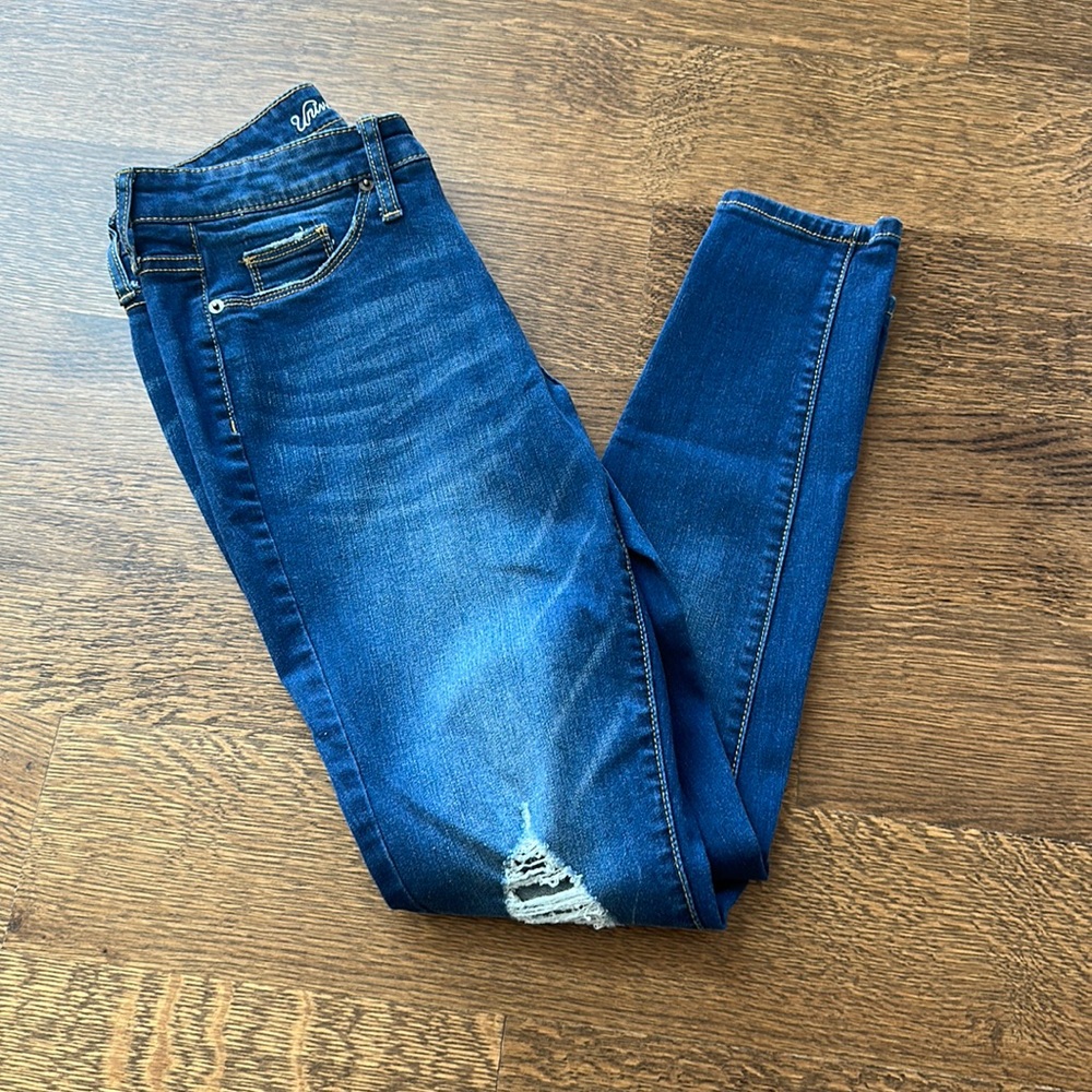 Universal Thread - High Rise Denim Jegging